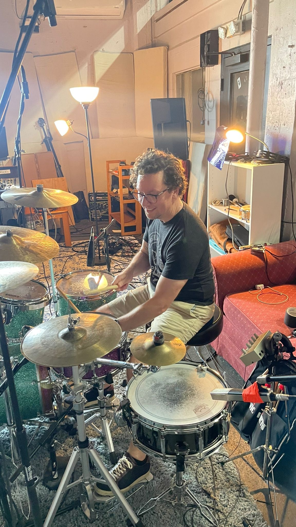 hourglass on drums